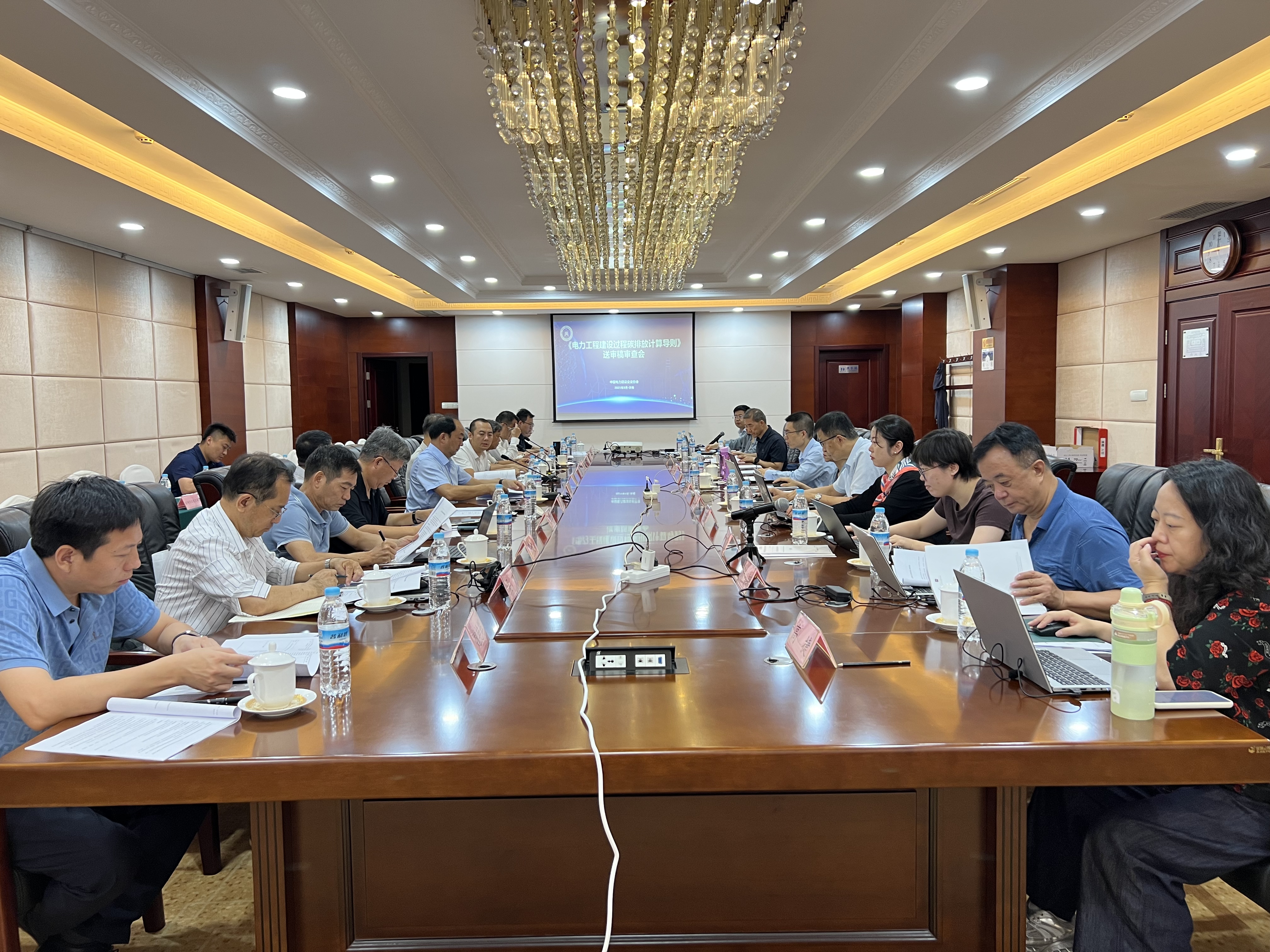 微信图片_20250922104054_4_726.jpg 微信图片_20250922104054_4_726.jpg