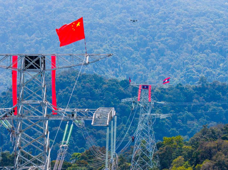 中老500千伏联网工程全线贯通 “电力丝路”实现云端“击掌”-1 800.jpg 中老500千伏联网工程全线贯通 “电力丝路”实现云端“击掌”-1 800.jpg